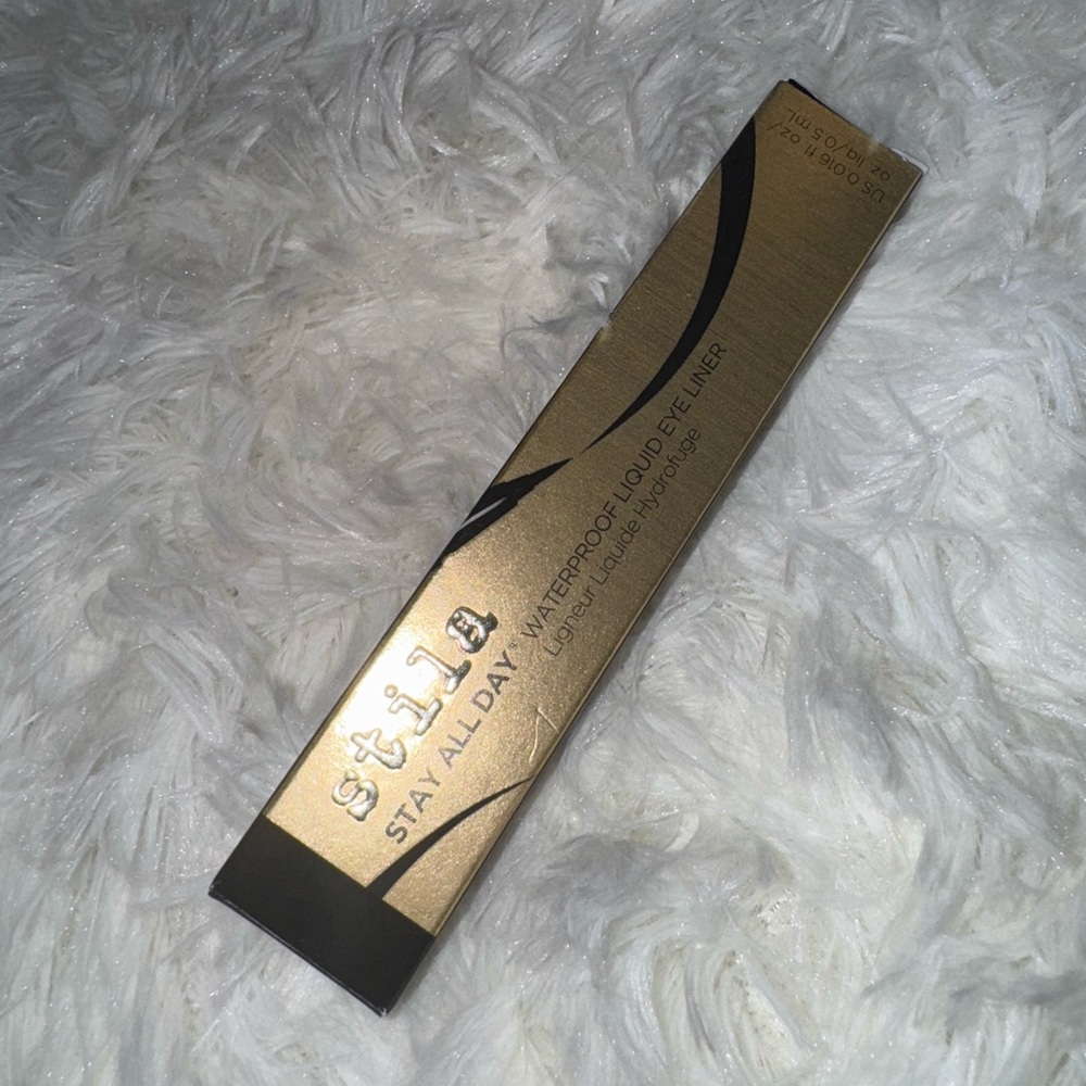 NWB Stila Stay All Day Waterproof Liquid Eyeliner Black